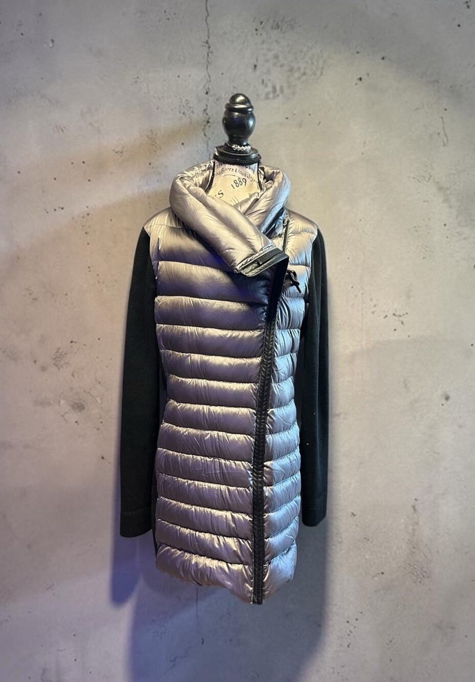Calvin Klein Performance Asymmetrical Metallic Hybrid Down Jacket Size XL